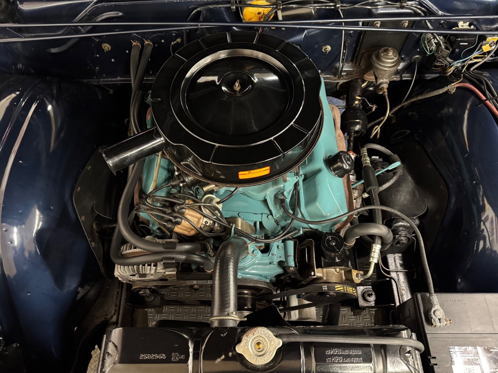 Chrysler-300-Series-1966-17