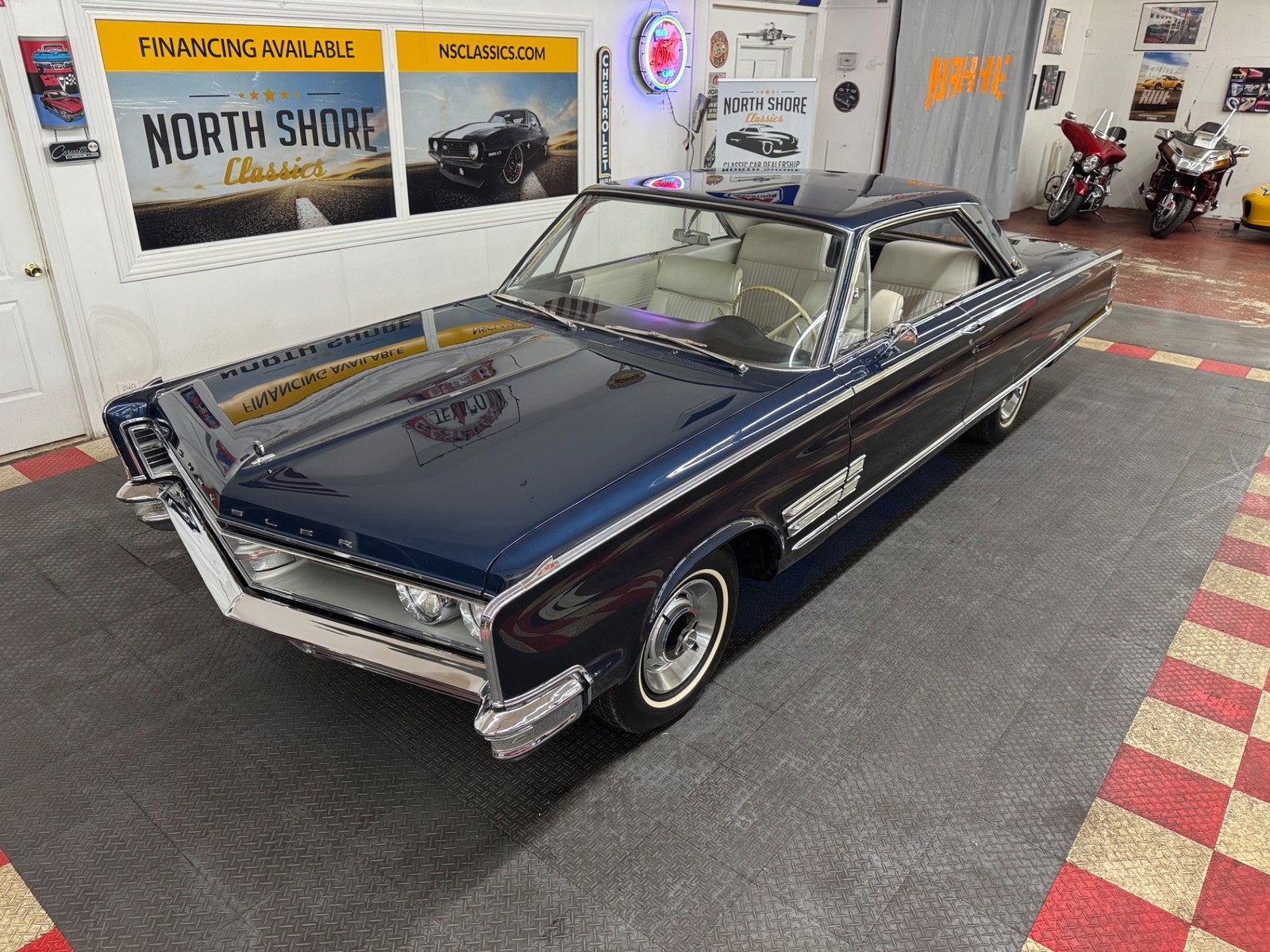 Chrysler-300-Series-1966-18