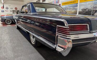 Chrysler-300-Series-1966-25
