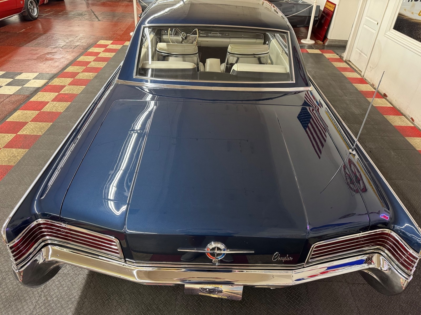Chrysler-300-Series-1966-27