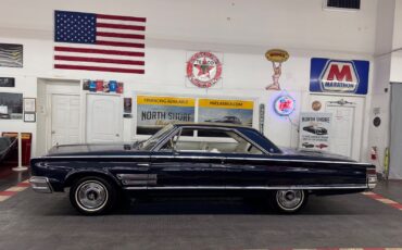 Chrysler-300-Series-1966-3