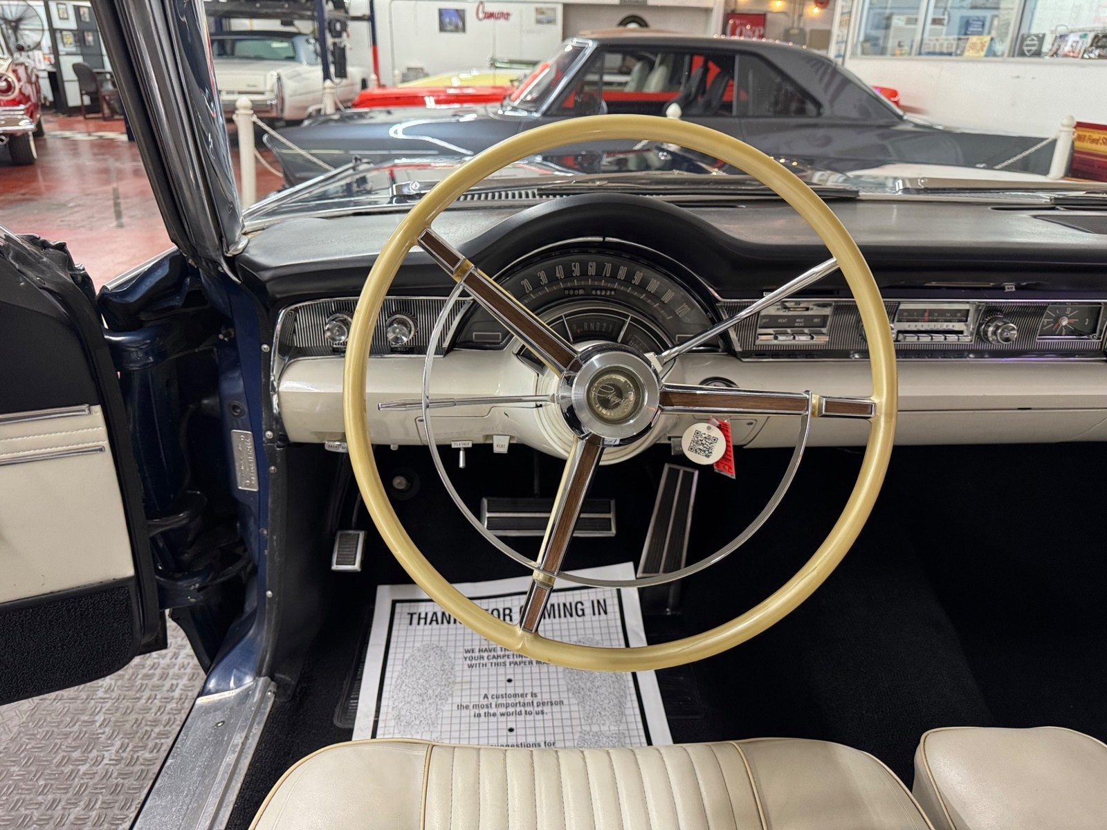 Chrysler-300-Series-1966-33