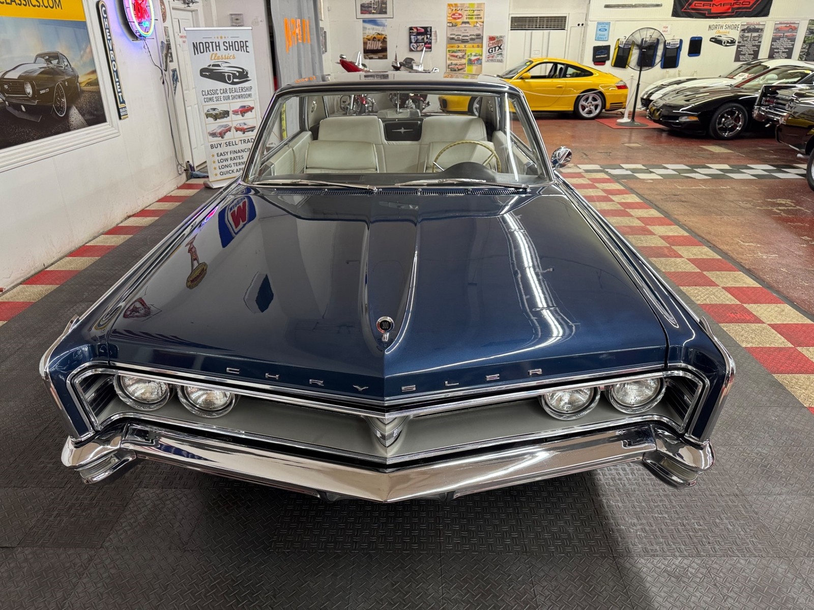 Chrysler-300-Series-1966-4