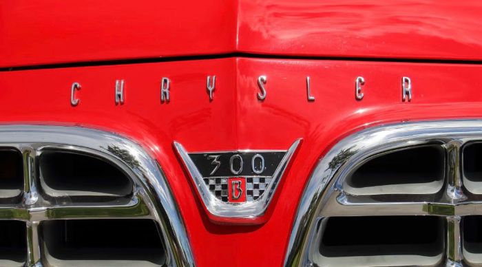 Chrysler-300b-1956-Red-Tan-11