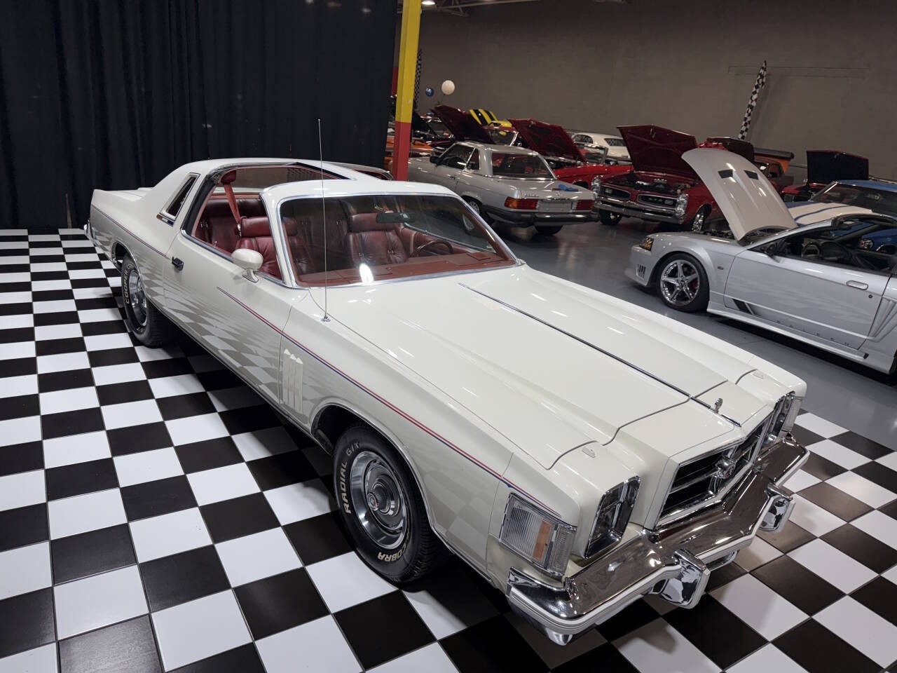 Chrysler-Cordoba-1979-Coupe-12
