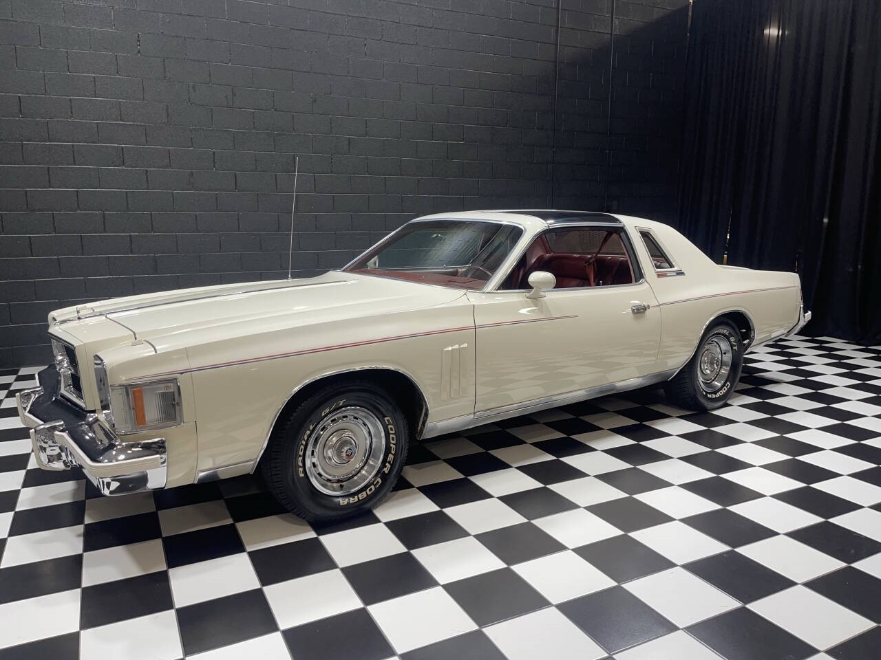 Chrysler-Cordoba-1979-Coupe-18