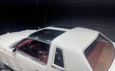 Chrysler-Cordoba-1979-Coupe-21