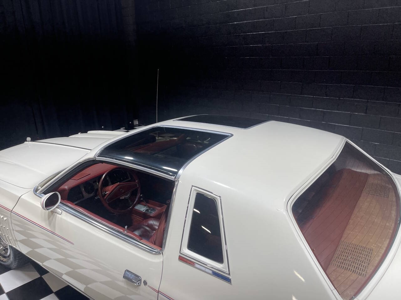 Chrysler-Cordoba-1979-Coupe-21