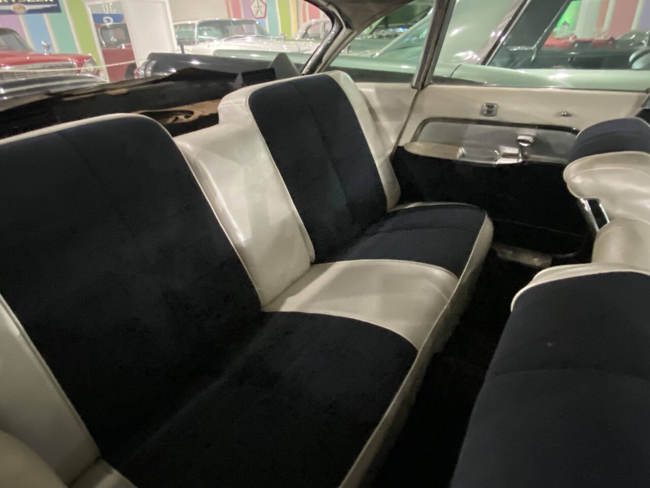 Chrysler-Imperial-1959-Sedan-20