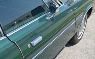 Chrysler-Imperial-1975-Sedan-10
