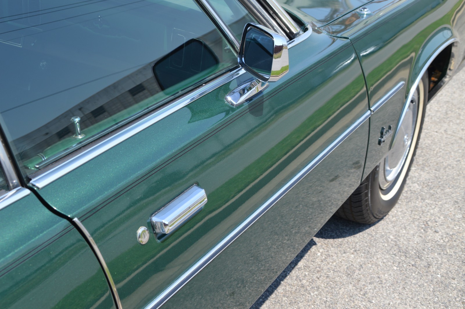 Chrysler-Imperial-1975-Sedan-10