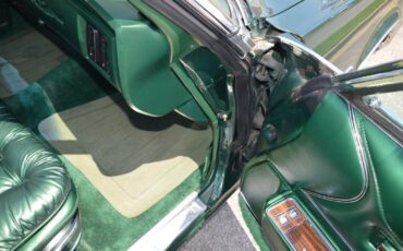 Chrysler-Imperial-1975-Sedan-15