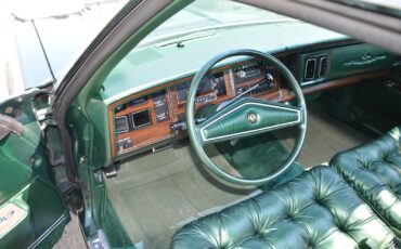 Chrysler-Imperial-1975-Sedan-17