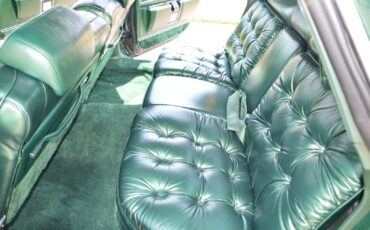 Chrysler-Imperial-1975-Sedan-26