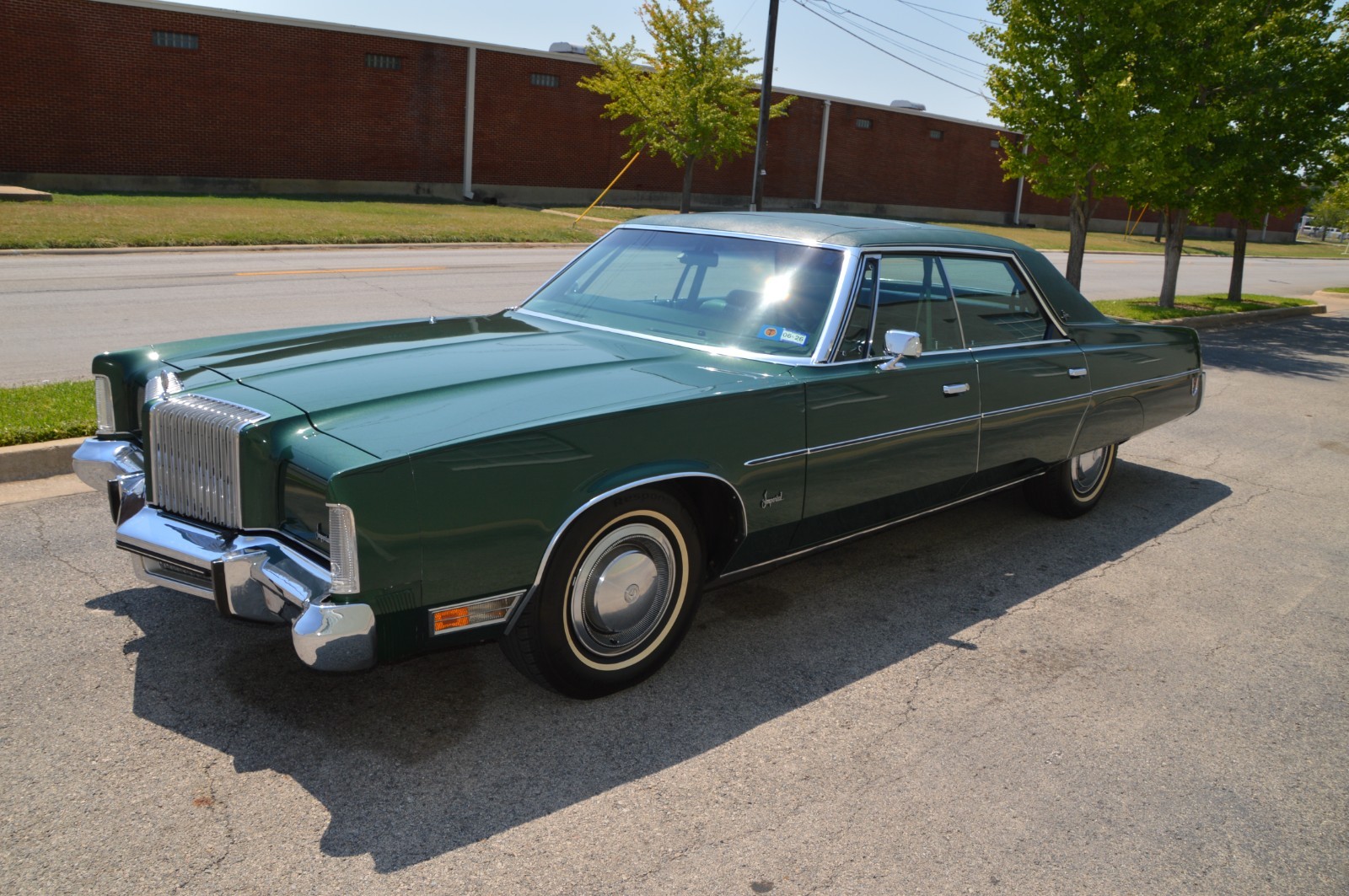 Chrysler-Imperial-1975-Sedan-38