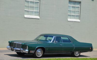 Chrysler Imperial 1975 Sedan