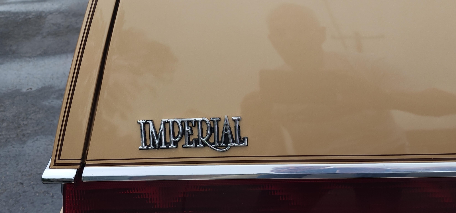 Chrysler-Imperial-1982-2-dr-16