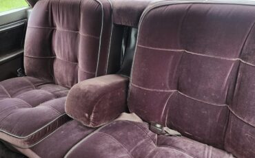 Chrysler-Imperial-1982-2-dr-35