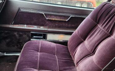 Chrysler-Imperial-1982-2-dr-39