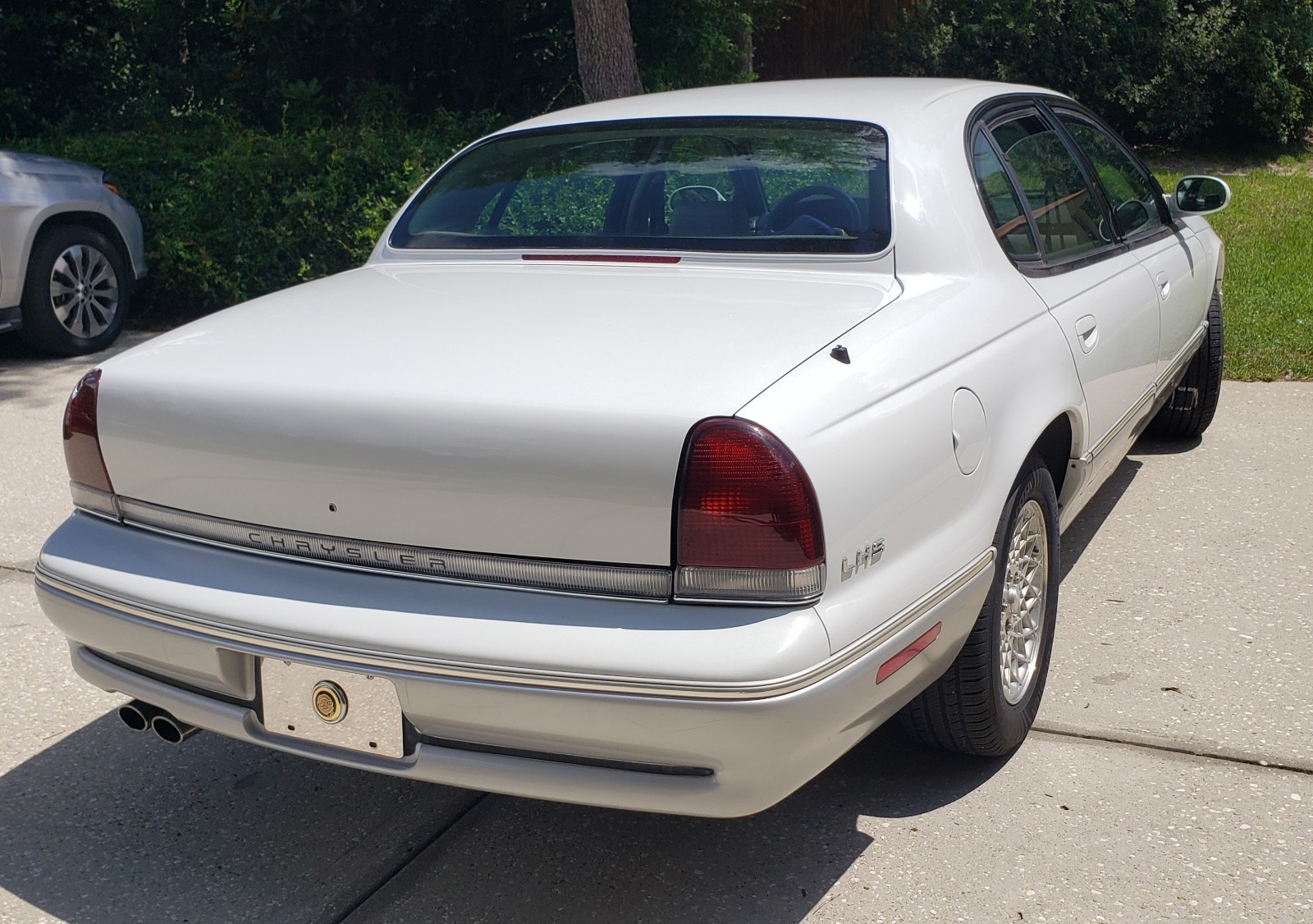 Chrysler-LHS-1994-5