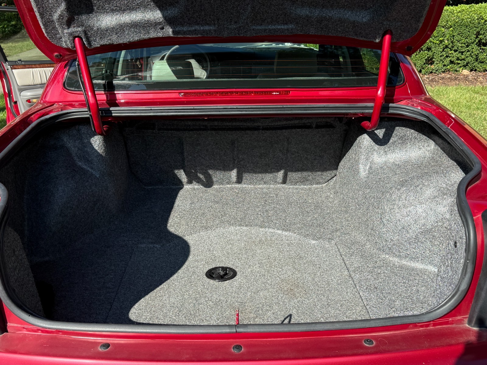 Chrysler-LHS-1995-Sedan-10