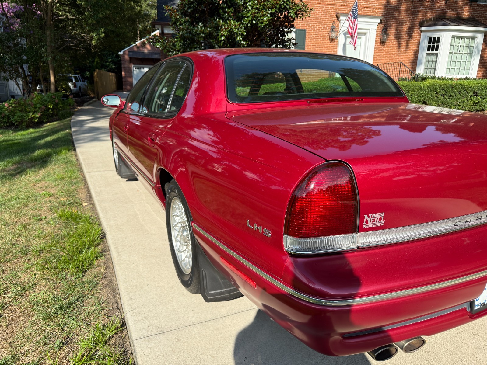 Chrysler-LHS-1995-Sedan-2