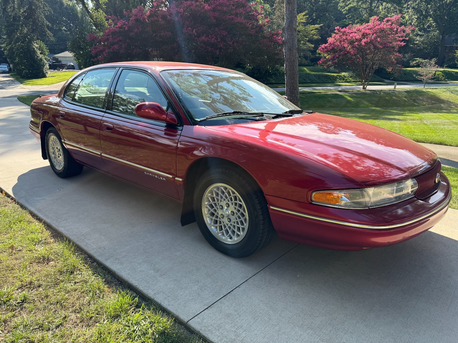 Chrysler-LHS-1995-Sedan-4