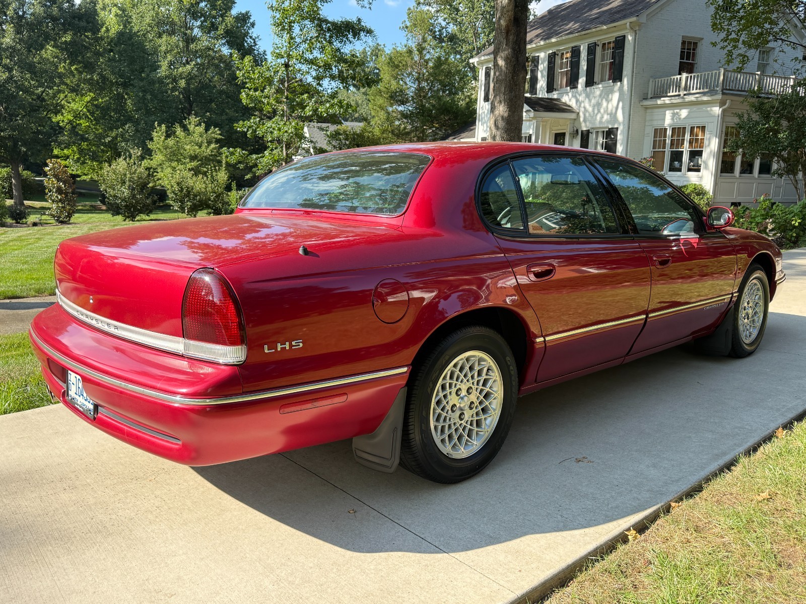 Chrysler-LHS-1995-Sedan-6