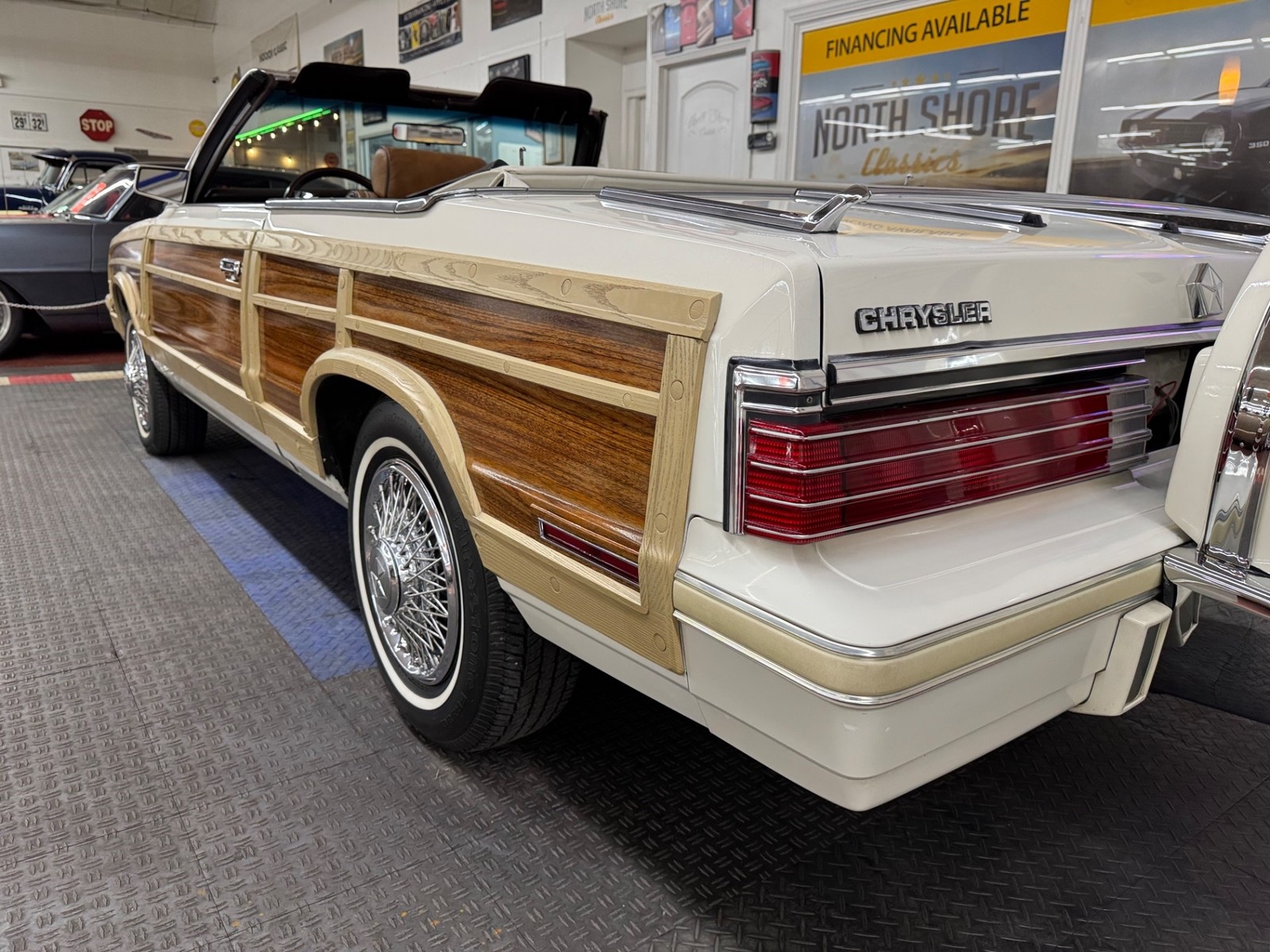 Chrysler-Le-Baron-1984-Convertible-30