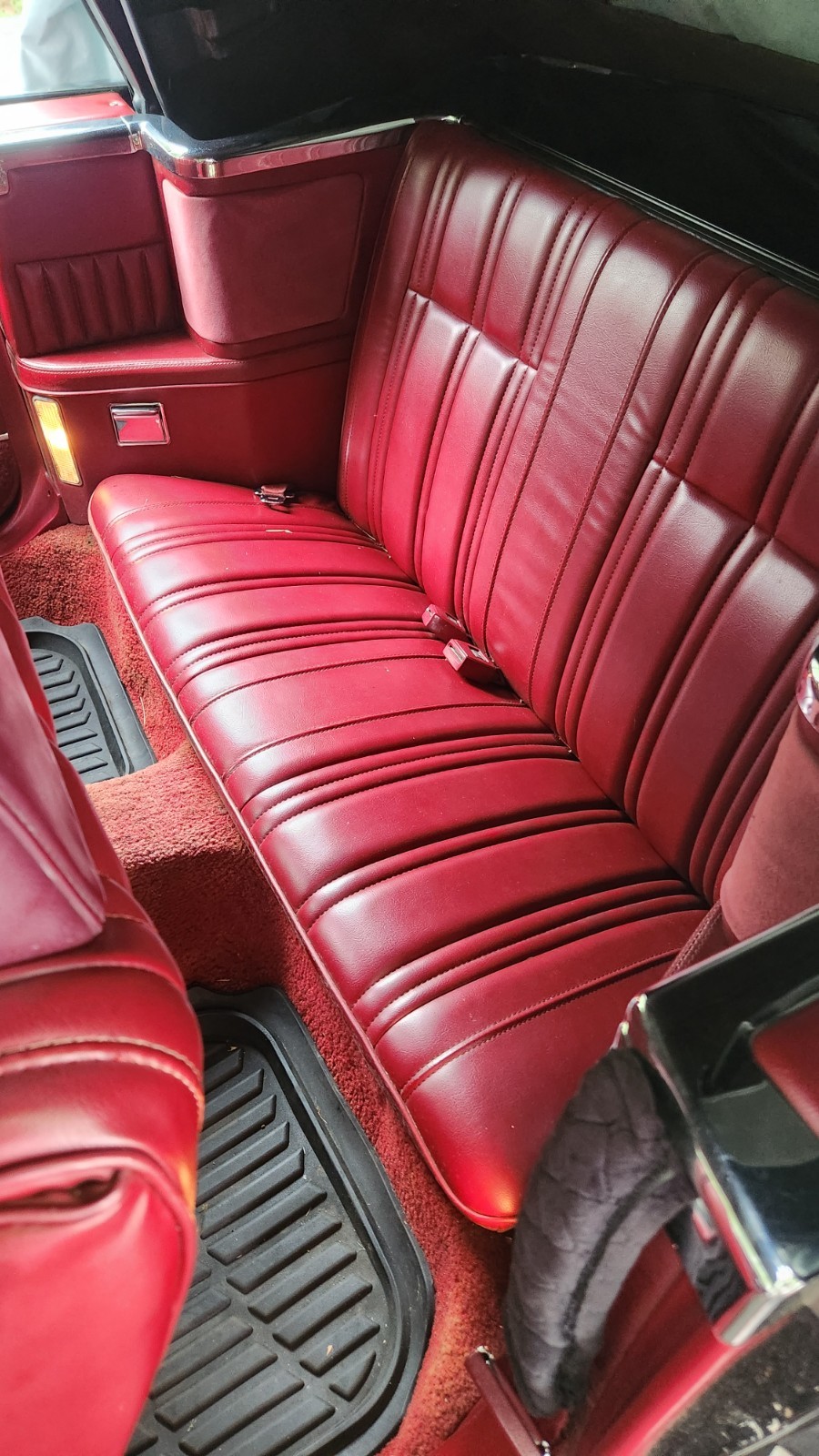 Chrysler-LeBaron-1985-Convertible-3