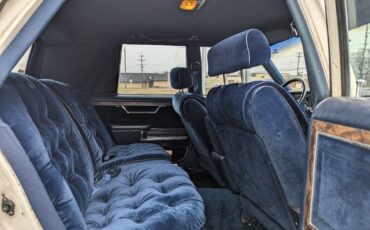 Chrysler-New-Yorker-1983-14