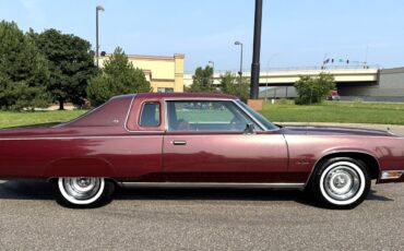 Chrysler-New-Yorker-Brougham-1977-Other-1