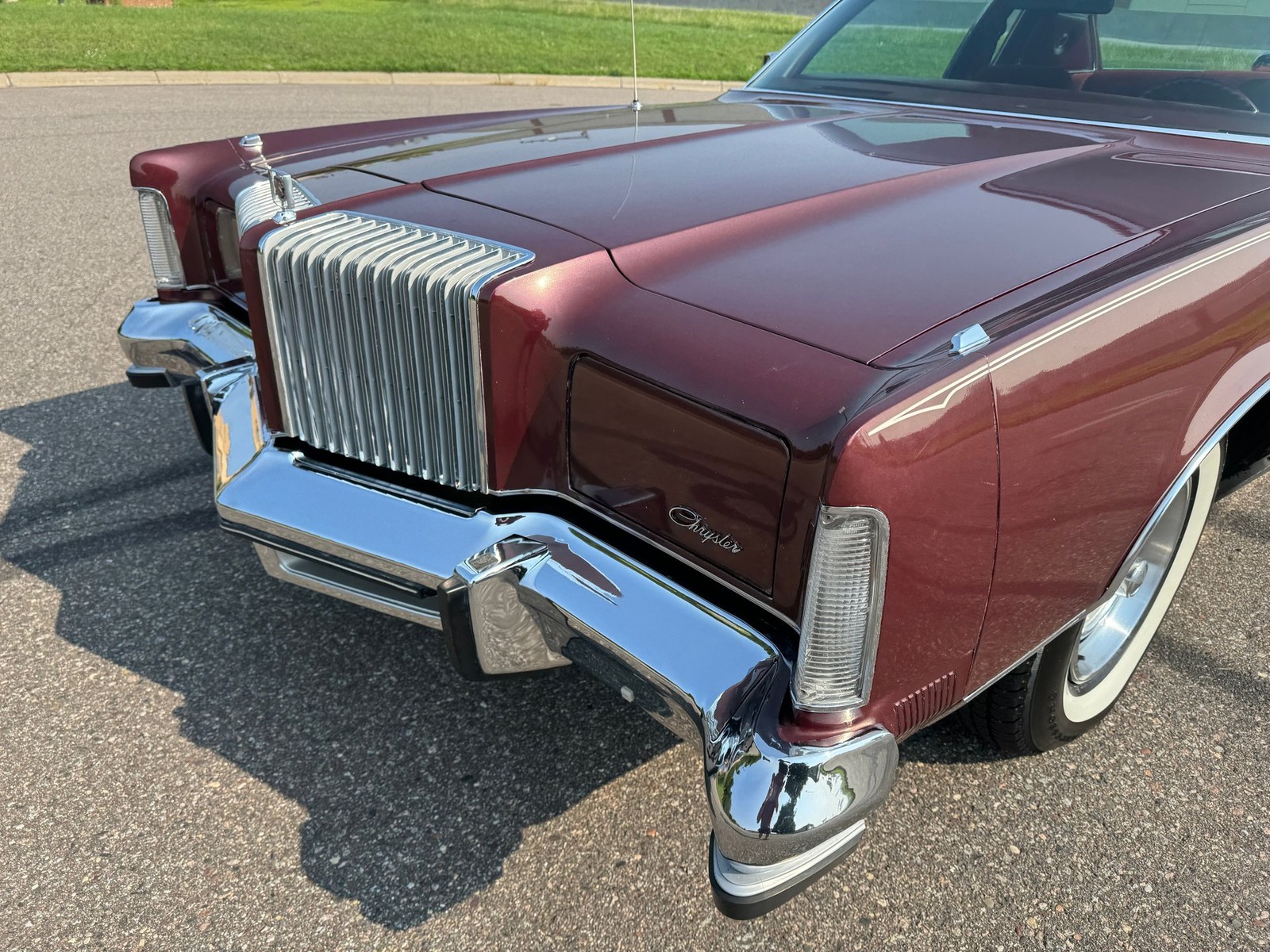 Chrysler-New-Yorker-Brougham-1977-Other-19