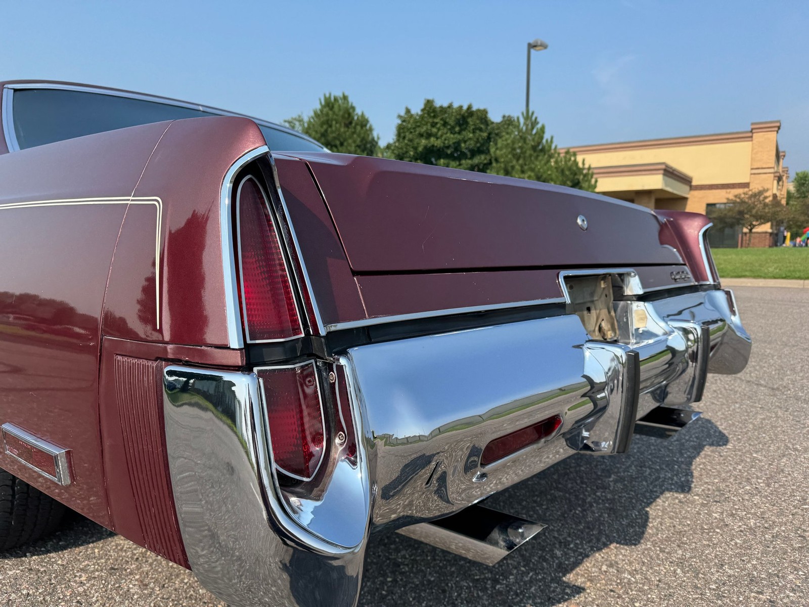 Chrysler-New-Yorker-Brougham-1977-Other-29