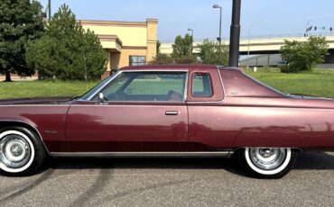 Chrysler-New-Yorker-Brougham-1977-Other-6
