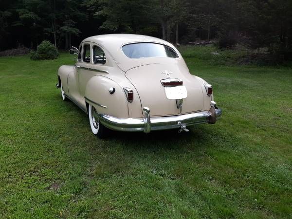 Chrysler-New-yorker-1948-1