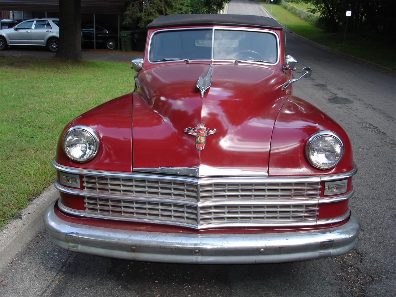 Chrysler-New-yorker-1948-Red-Red-1