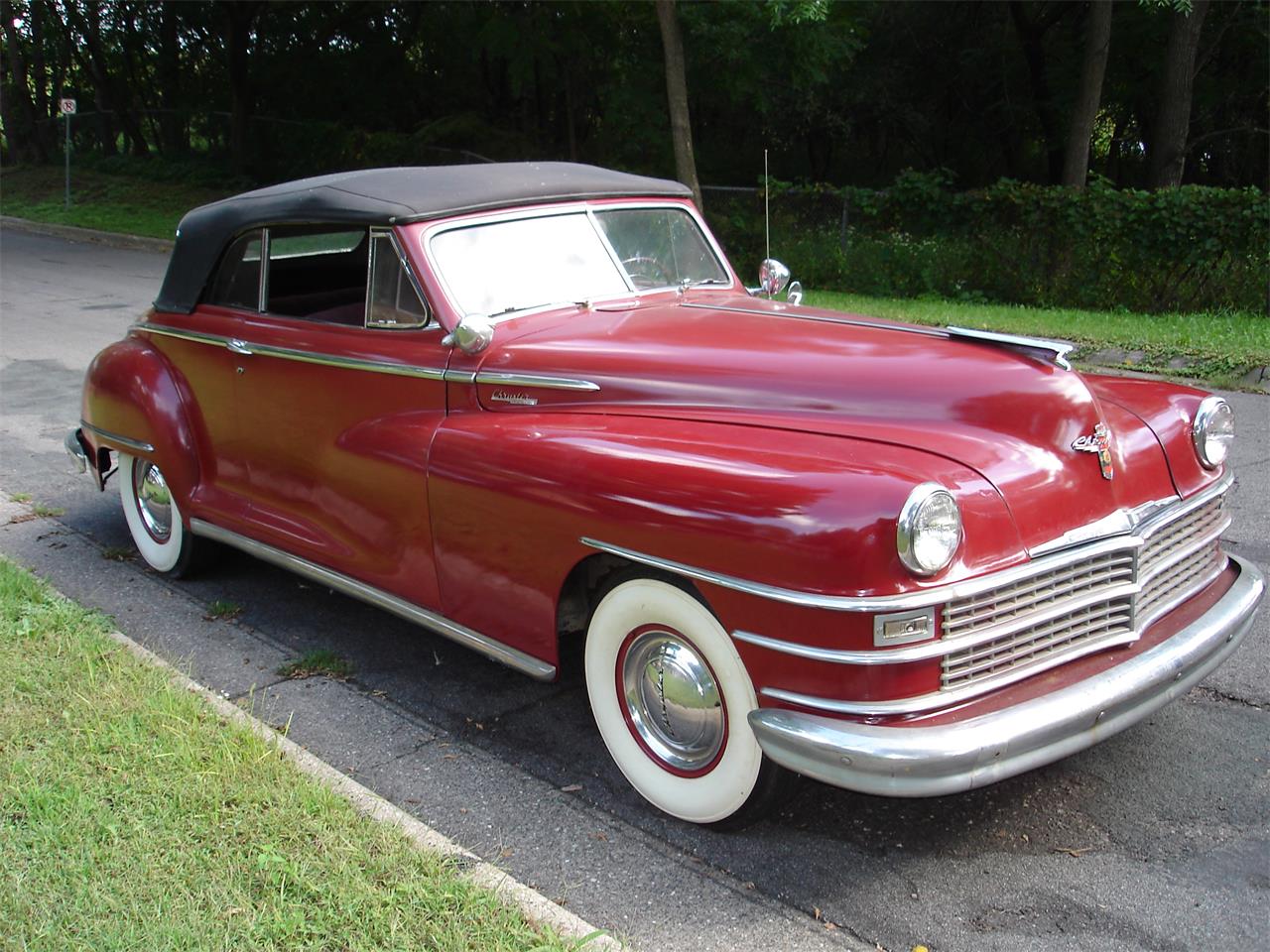 Chrysler-New-yorker-1948-Red-Red-2