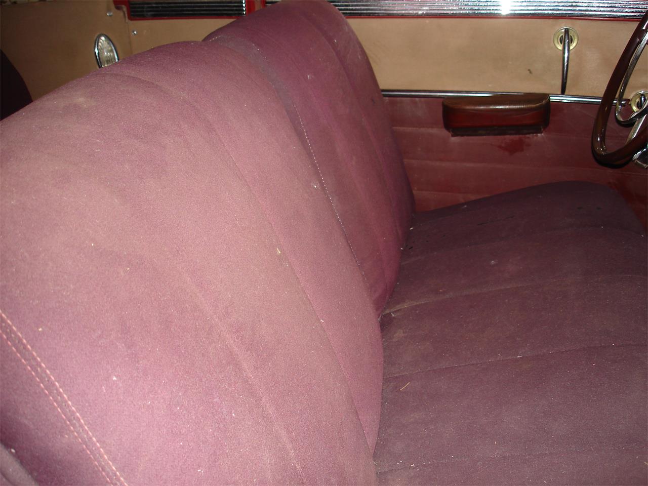 Chrysler-New-yorker-1948-Red-Red-6