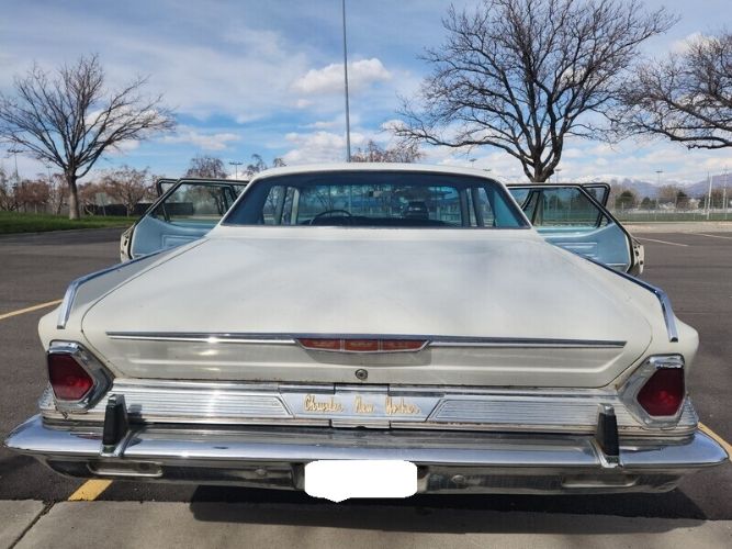 Chrysler-New-yorker-1964-Beige-Blue-1