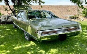 Chrysler-New-yorker-1970-Green-13