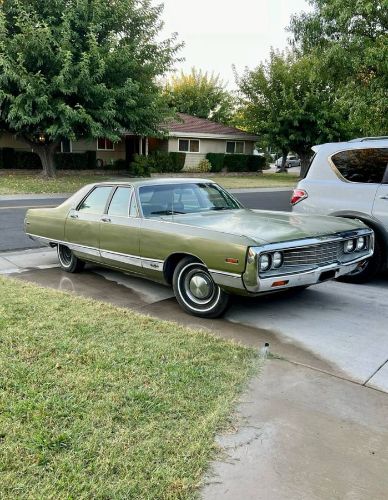 Chrysler-New-yorker-1970-Green-15