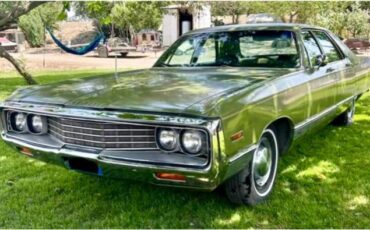 Chrysler-New-yorker-1970-Green-9