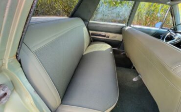 Chrysler-Newport-1966-Dark-Green-3
