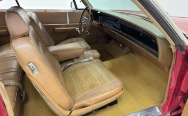 Chrysler-Newport-1969-Crimson-Saddle-20