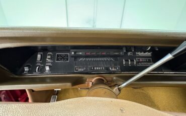 Chrysler-Newport-1969-Crimson-Saddle-23