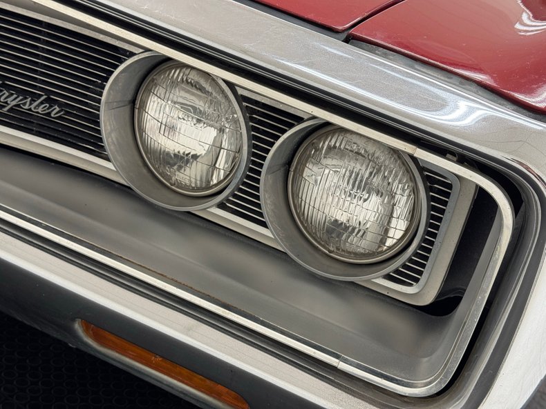 Chrysler-Newport-1969-Crimson-Saddle-28