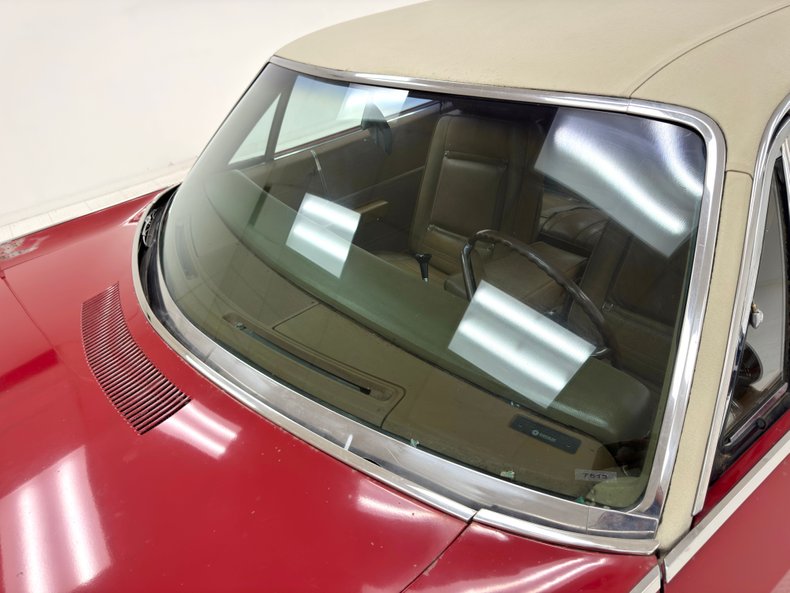 Chrysler-Newport-1969-Crimson-Saddle-30
