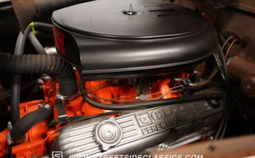 Chrysler-Royal-1939-Brown-Tan-41