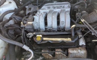 Chrysler-Town-and-Country-1994-Minivan-14